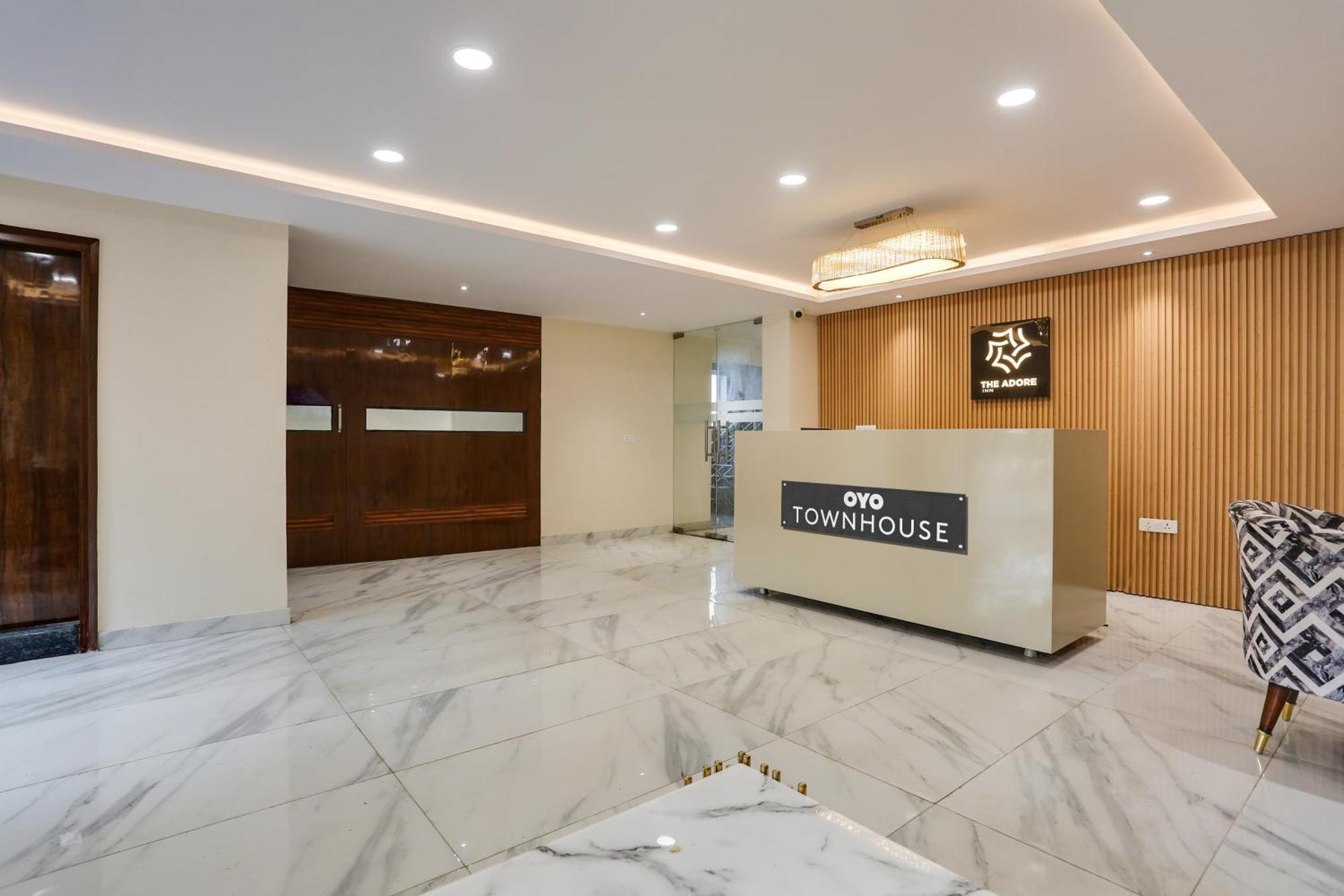 Townhouse The Adore Inn Gurgaon Luaran gambar